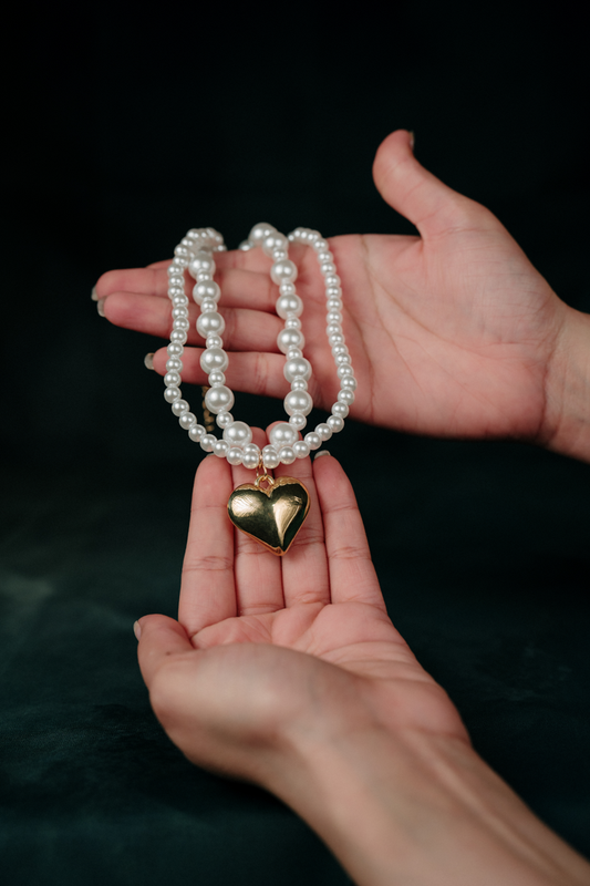 Vintage Pearl Heart Pendant Necklace – Elegant Double-Layer Faux Pearl Choker for Women,