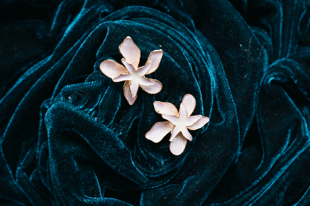 Elegant Mother of Pearl Flower Stud Earrings – Gold Trimmed Floral Statement Jewelry,