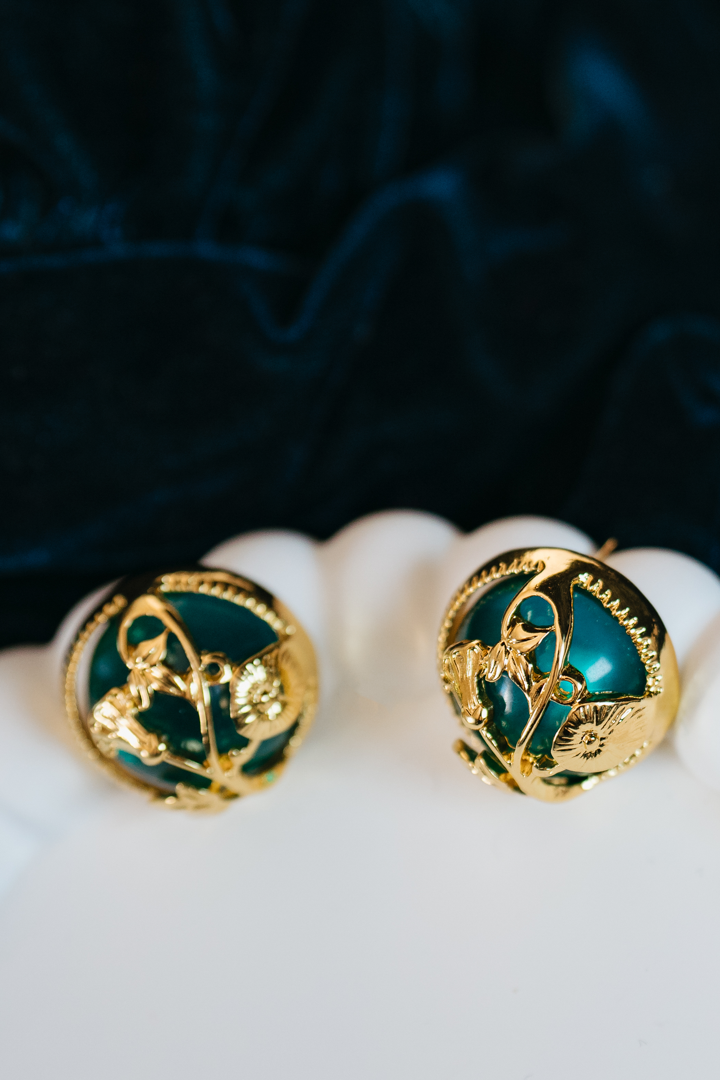 Vintage Floral Stud Earrings – Gold Botanical Round Earrings with Green Enamel Accent