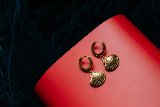 Gold Shell Hoop Earrings – Elegant Seashell Dangle Jewelry for Women