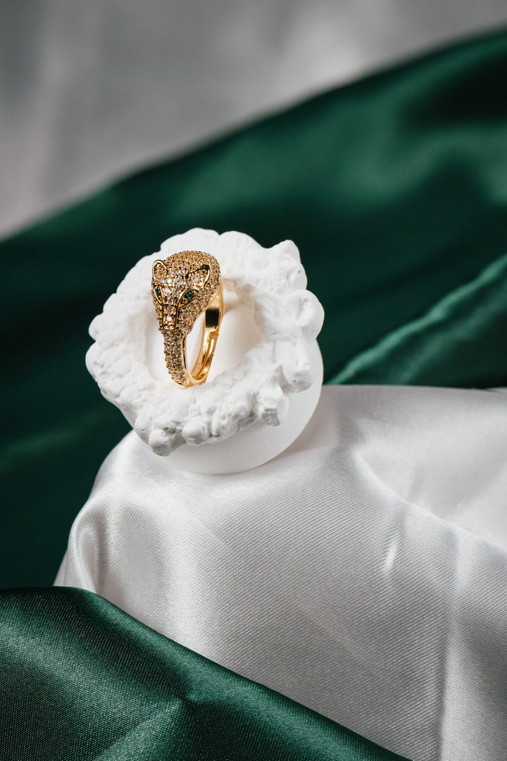 Gold Panther Head Ring for Women – Green Eyes & Crystal Detailing, Luxury Animal Statement Jewelry,