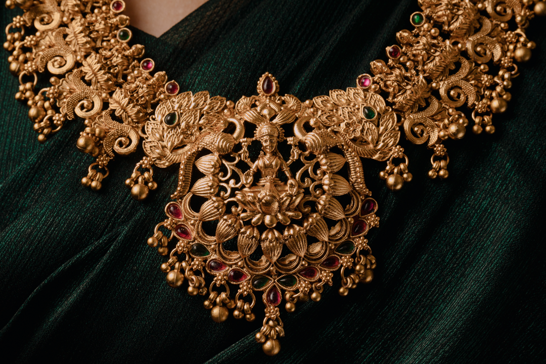 Antique Gold-Plated Indian Temple Jewellery Set – Traditional Bridal Long Haar with Lakshmi Motif & Jhumka Earrings