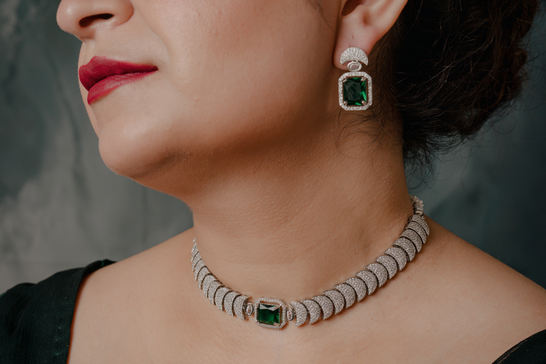 Emerald Green Stone Choker Necklace Set – Silver Finish Bridal Jewelry with Matching Earrings