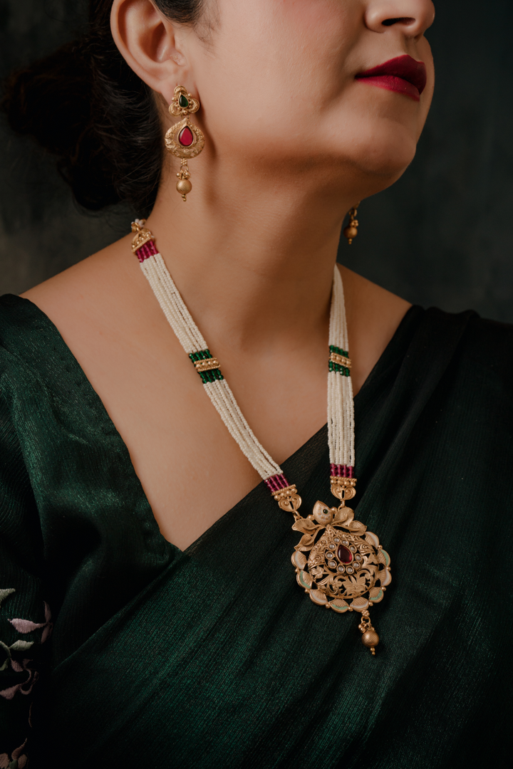 Rose Gold Bridal Choker Necklace Set – Intricate Stone-Studded Jewelry with Earrings for Women