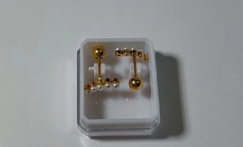 Elegant Gold Barbell Stud Earrings with Triple Pearl Detailing – Minimalist & Chic Jewelry for Women.