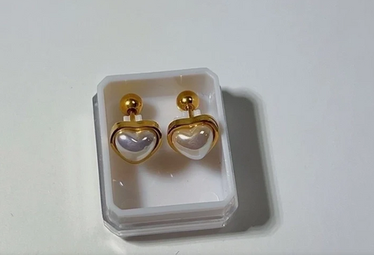 Gold Heart-Shaped Pearl Stud Earrings – Romantic Barbell Design for Women & Girls.